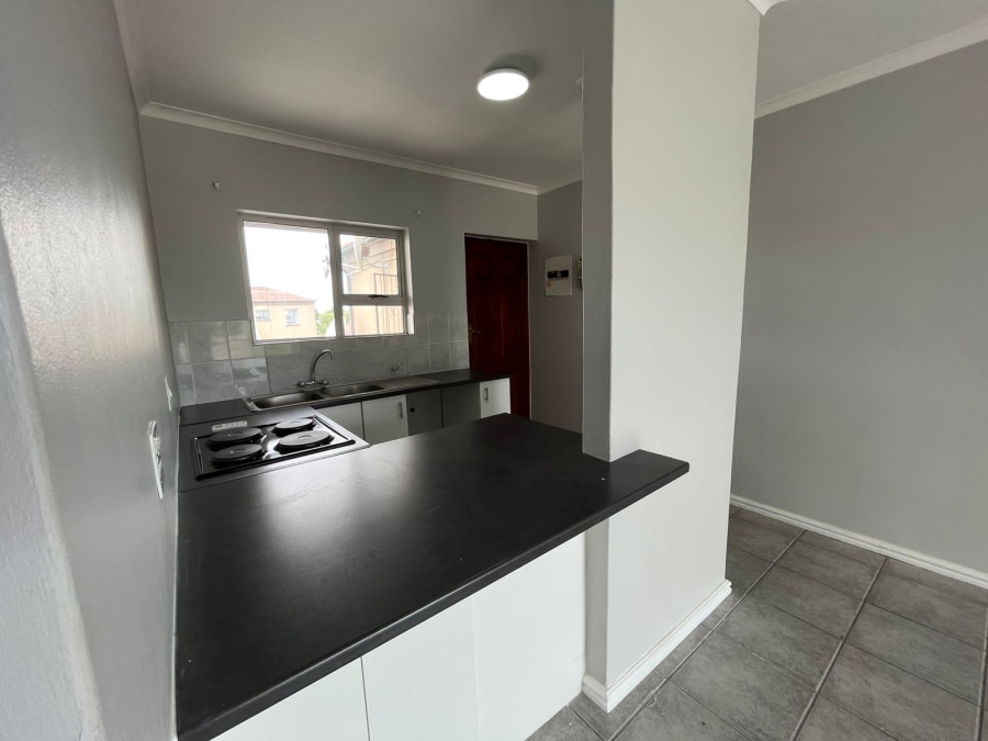 2 Bedroom Property for Sale in Parklands Western Cape